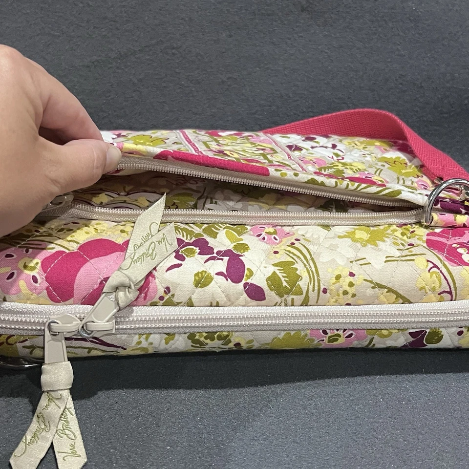 Vera Bradley Floral Tablet Portafolio Estuche Rígido "Make Me Blush" iPad Bolso de Hombro Foto 4 de 4