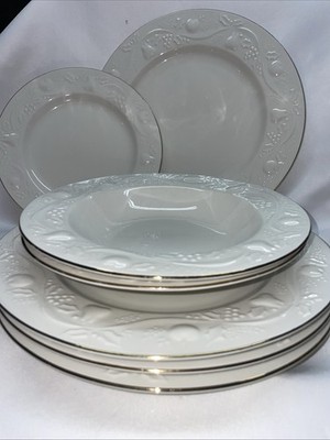 Set Of 7 Libbey Tableware LIE23 Holly Berry Pears Cream w/ Gold Trim