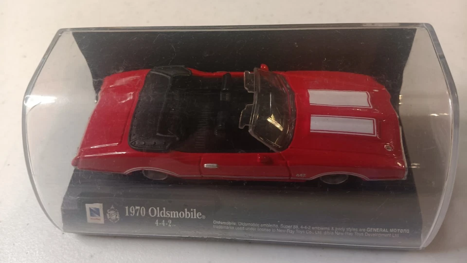 New Ray 1/43 City Cruiser Oldsmobile 442  American Classic Car Diecast - Image 4 of 4
