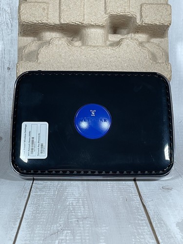 NetGear N600 Wireless Dual Band Router, WNDR3400v2, with Power Source and Cable - Picture 7 of 9