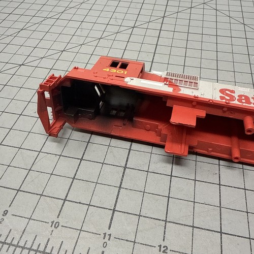 HO Scale Santa Fe #4301 Shell Only Tyco Mantua - Picture 5 of 12