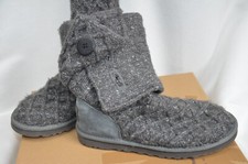 UGG Lattice CARDY 3066 pull-on BOOT Gray Knit Button down cuff Size 9 - Pristine