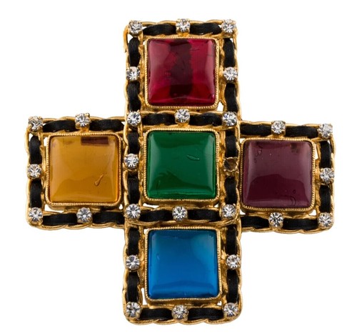 Chanel】 Coco Mark Bijou Rhinestone Silver Hardware Rotating Pin