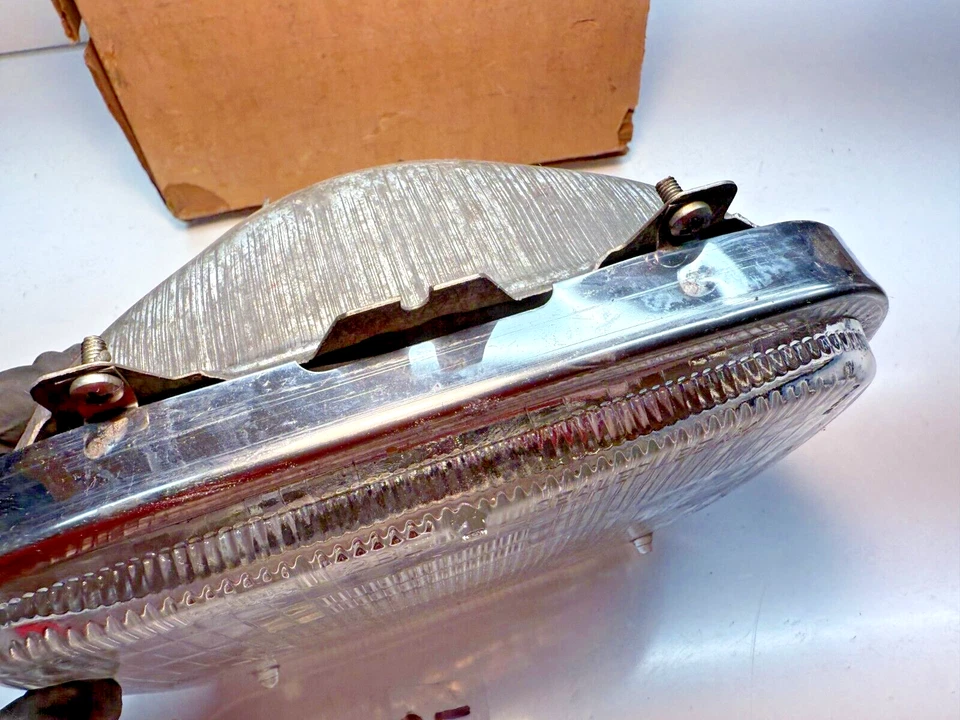 Nuevo de Lote Antiguo 1981-1987 Chevy C10 C20 C30 Blazer Suburban Faro Cubo Van C5-51 Foto 4 de 4