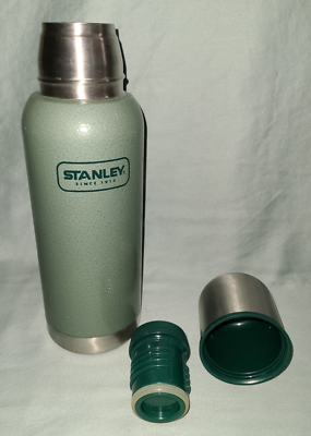 Stanley army green metal Classic Vacuum Bottle 25 oz thermos flask