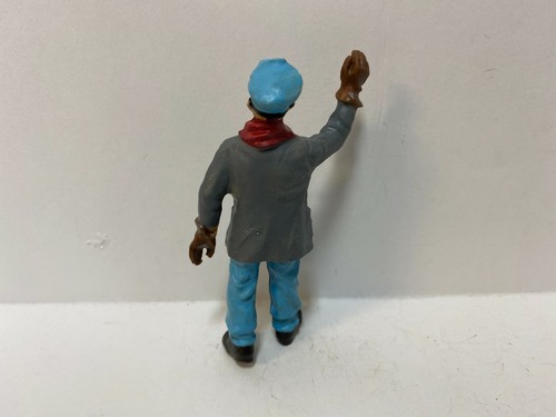 Just Plain Folk # 0376 G Scale Train Figure* Trainman hand up *NEW - Picture 2 of 2