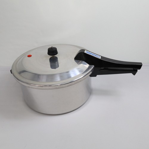 Vintage Mirro Magic 6qt Pressure Cooker Jiggler Lightly Used Trivet