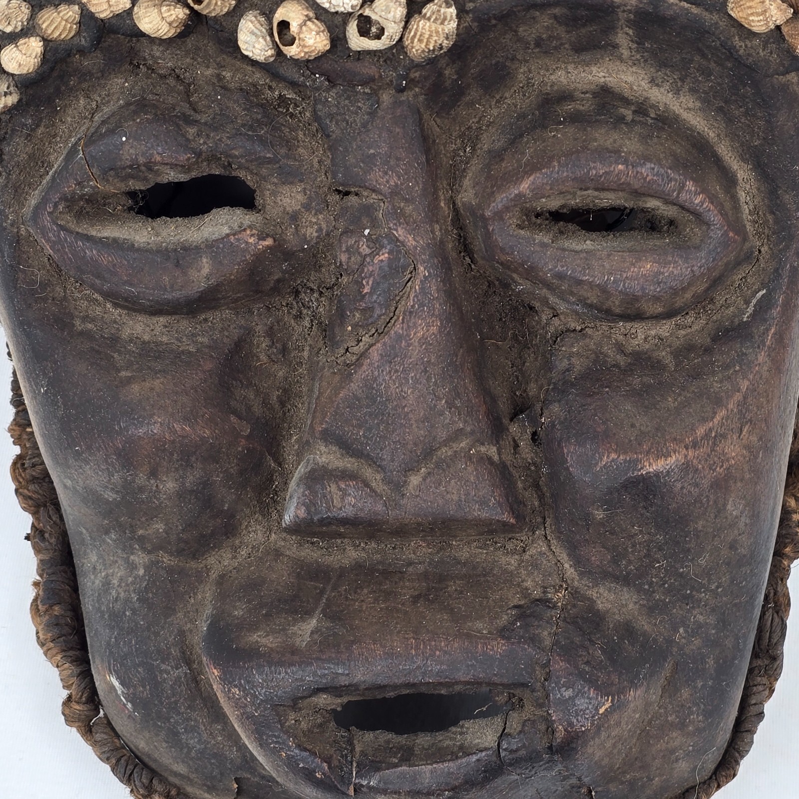 Hand-Carved Zairian Tribal Mask 1987 Gisenyi Cowrie Shells 12x9.5x6