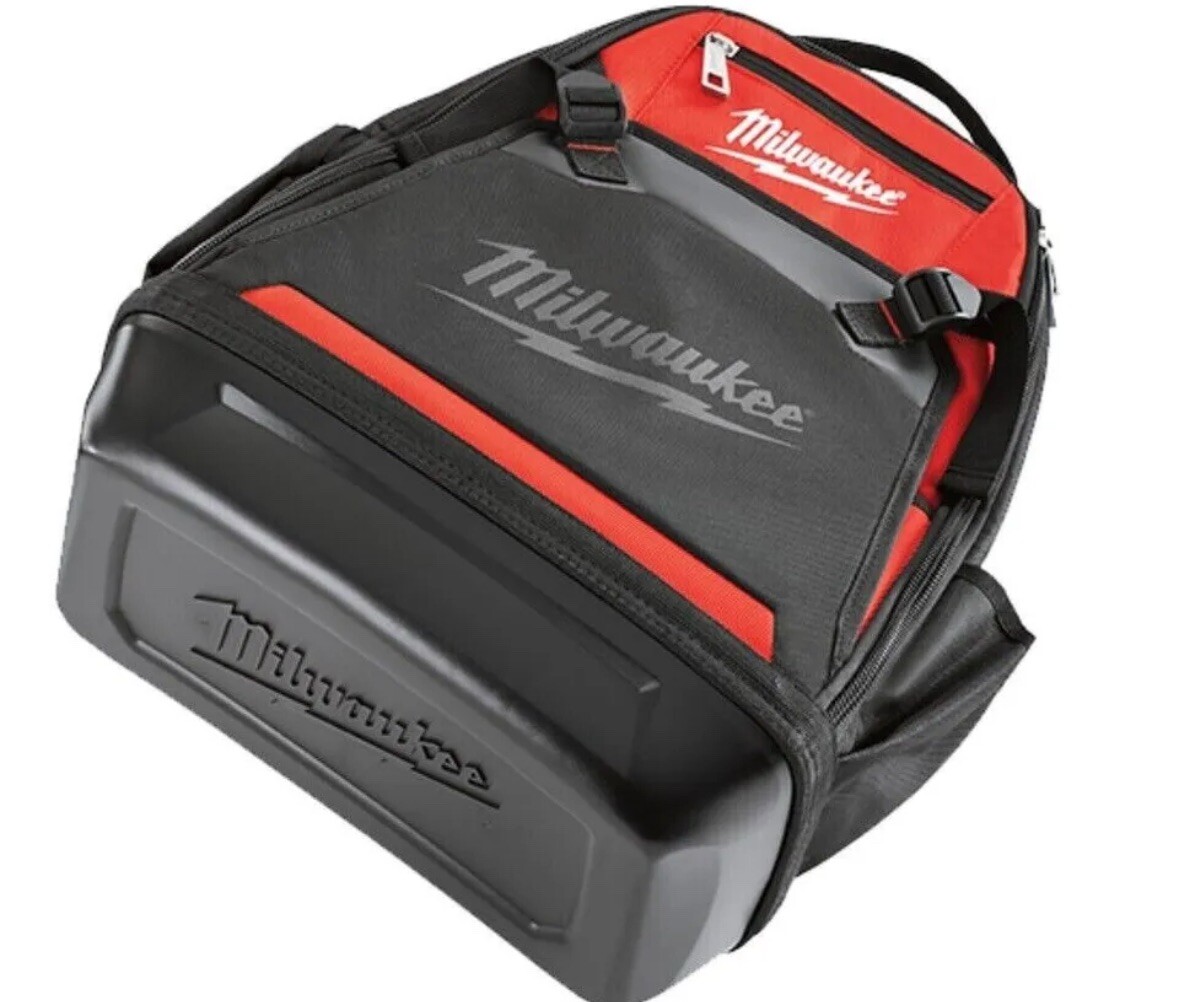NEW 2024 Milwaukee 48-22-8200 Jobsite Backpack 35 pockets Tools