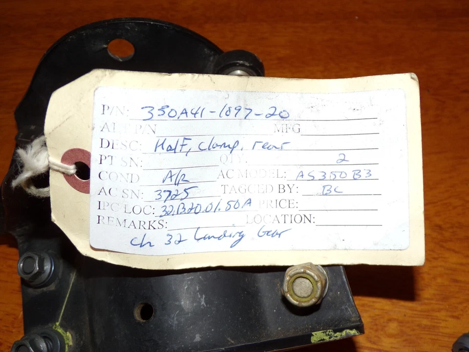 Media abrazadera trasera American Eurocopter 350A41-1897-20 Foto 2 de 2