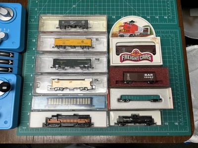 N Scale Locomotive and Freight Car Lot Rapido Couplers Roundhouse Con Cor Atlas