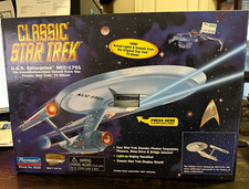 1995 Vintage Star Trek USS Enterprise NCC-1701 Lights Sounds w/ Stand NIB 6116