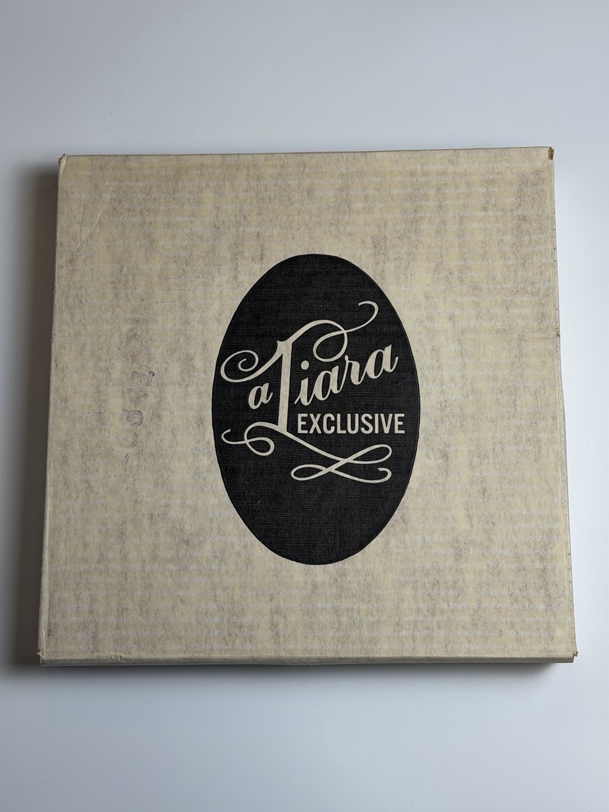 Vintage Indiana TIARA Glass Chantilly Light Green Sandwich Deviled Egg Platter