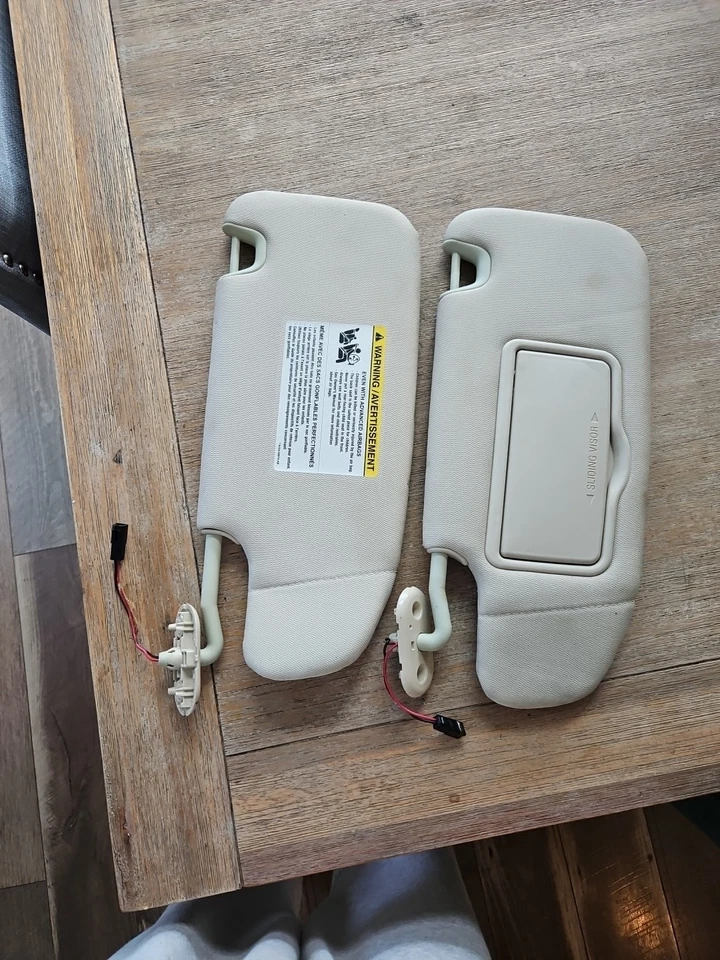 Lincoln MKZ 2007-2009 pasajero conductor izquierdo derecho parasol beige OEM C02B17081 Foto 3 de 4