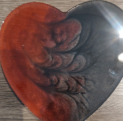 Handmade Resin Heart-Shaped Coaster, Red & Black Abstract Modern, 1pc