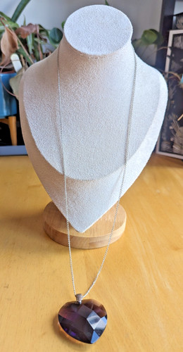 Beautiful chunky purple heart pendant with silver tone chain