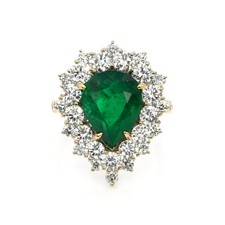 Colombia Pear Green Emerald 18K Yellow Gold Ring 4.93CT