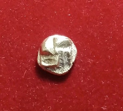 Ionia, Uncertain. Fourree 1/24th Stater. ca 630-560 BC. Raised pattern _ Incuse