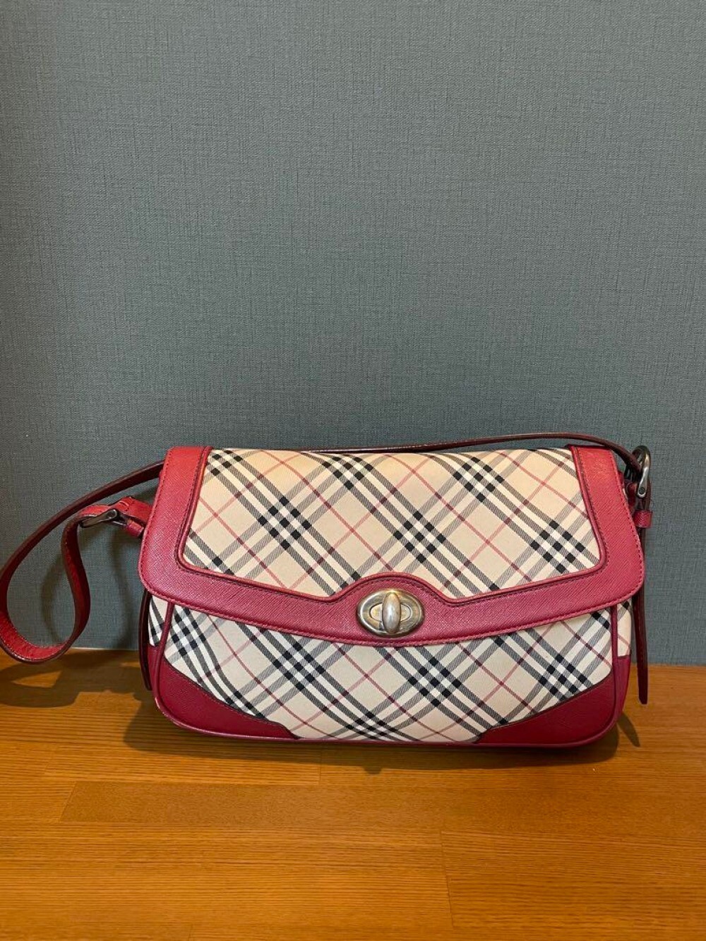Burberry Shoulder Bag Nova Check Canvas Red Authentic F0807273