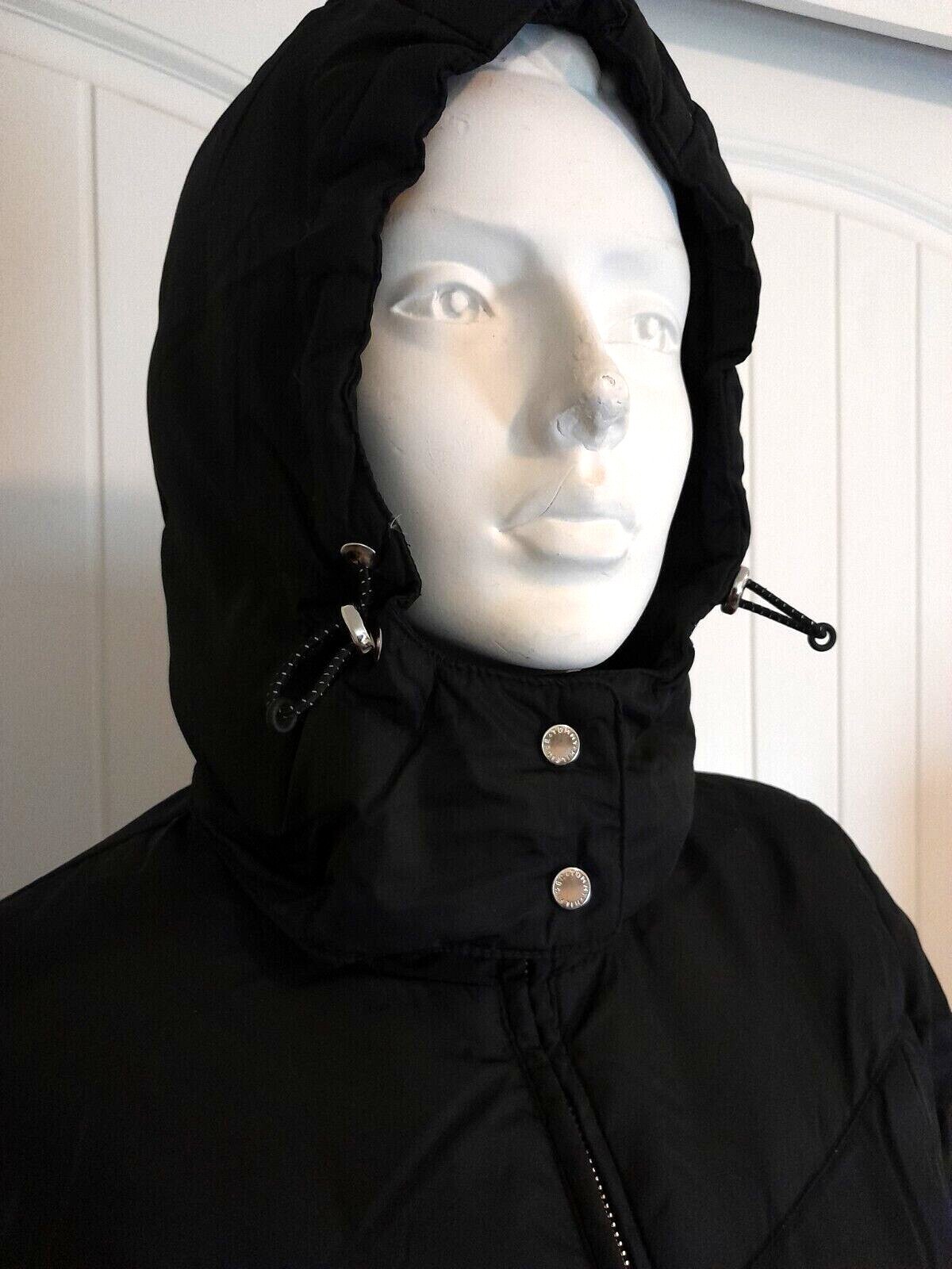 Tommy Hilfiger ladies black down jacket with hood Excellent! Size medium image 7