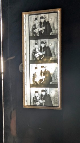 Limited Edition Laurel and Hardy Film Cell Display - Going Bye Bye - No. 18/100 - Picture 6 of 8