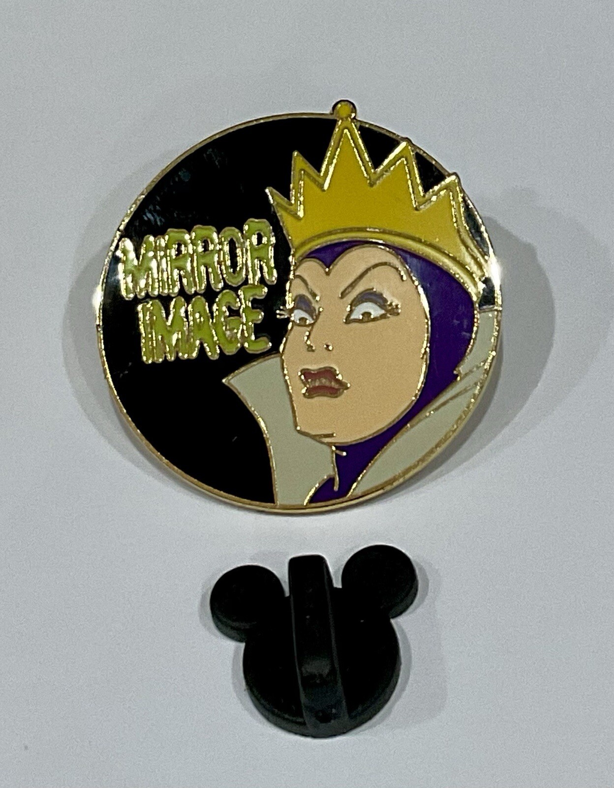 2002 VINTAGE EVIL QUEEN from Snow White “Mirror Image” Cast Lanyard Pin Series