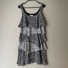 Bethany sz S black white vintage ruffle shift dress
