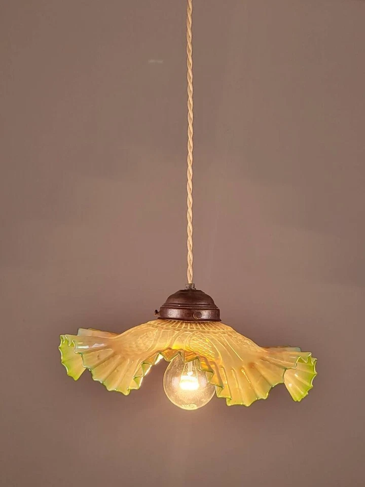 Lámpara colgante francesa antigua de los años 20 de vidrio verde opalescente Foto 4 de 4