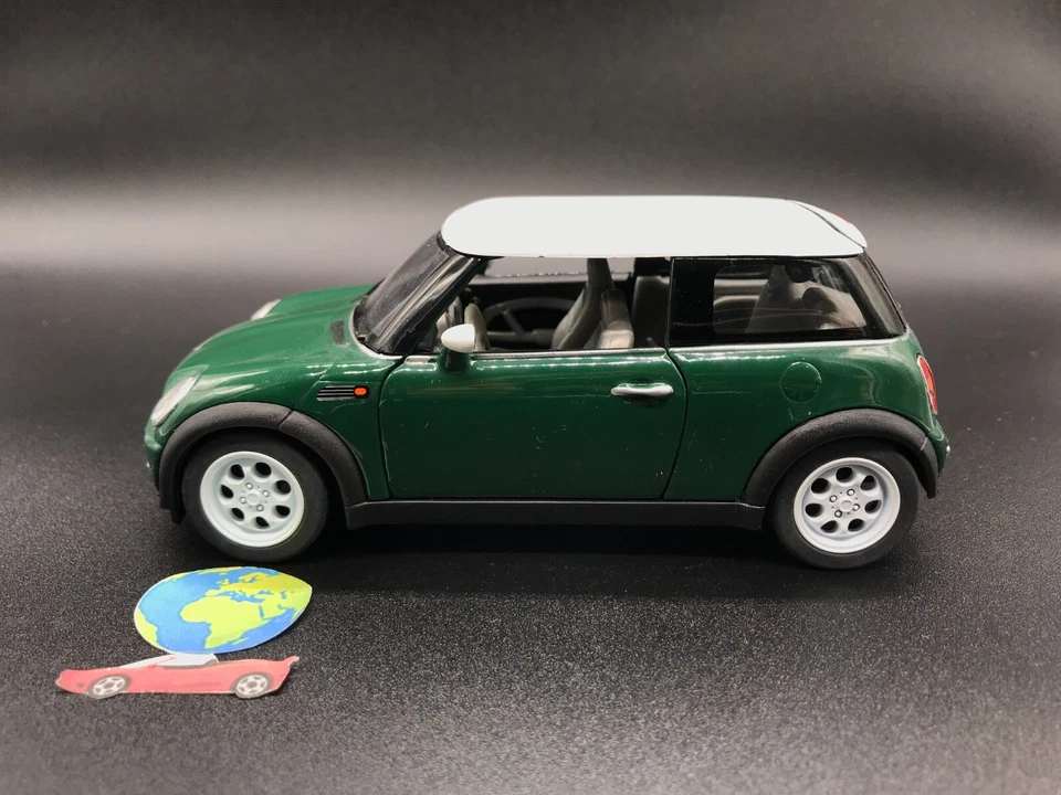 Saico Mini New Mini Cooper, modello in scala 1:24 - 1:25, (1555) , vintage - Immagine 3 di 4