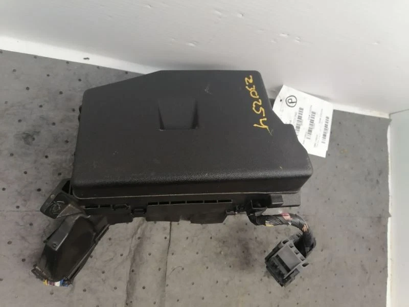 Fuse Junction Box Engine Fits 11-13 SCION TC 1148158 - Image 3 of 4