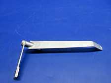 Beech 76 Duchess RH Fuel Selector Lever P/N 105-940011-18 (0526-859)