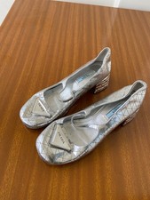 Prada mary jane leather heels size 36 EU