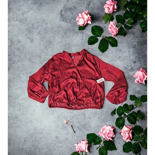 Old Navy Medium Petite Red Long Sleeve Shirt