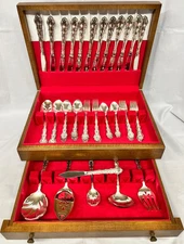 Modern Baroque Oneida Community Plate Flatware for 12 with 8 Extra Pieces & Case