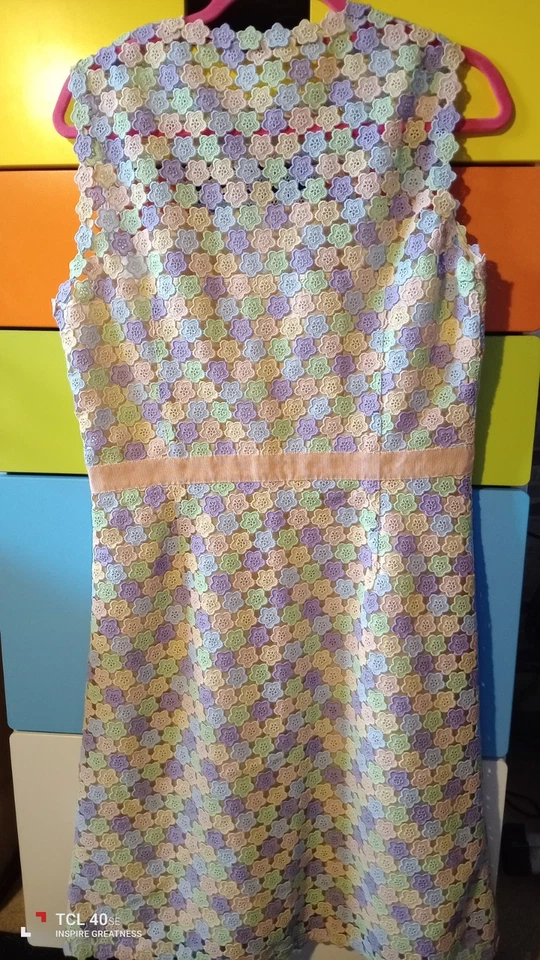 Vestido Vaina Moschino Barato y Chic Floral Macramé en Poliéster Multicolor UK14 Foto 2 de 4