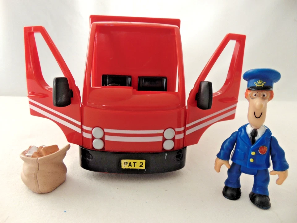 POSTMAN PAT  WITH SDS PUSH ALONG PARCEL VAN AND MAIL BAG - Image 2 of 4