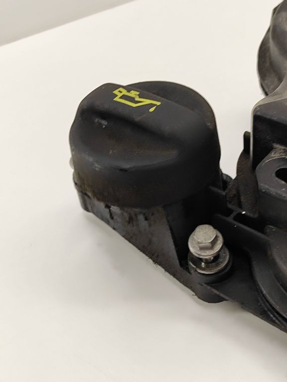 Peugeot 5008 II 2019 Diesel 96kW Rocker cam cover 98279295 UVY7678  