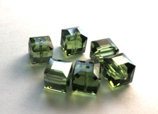 Swarovski Crystal Cubes 8mm 288 pc/FP Peridot Satin 5601