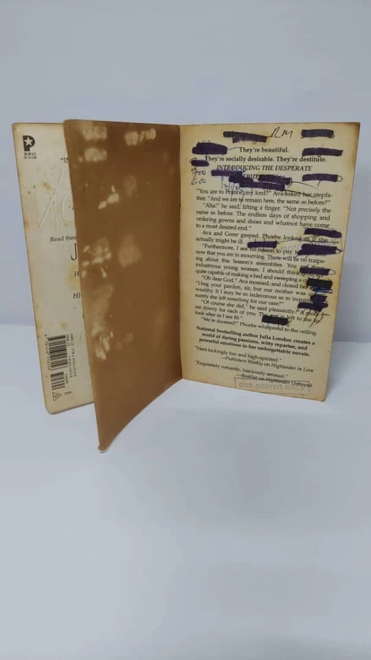 The Hazard of Hunting a Duke/preloved book - Image 3 of 4