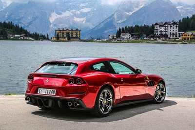 Ferrari GTC4 Lusso Car Wall Art Giclee Canvas Print Photo (#419)