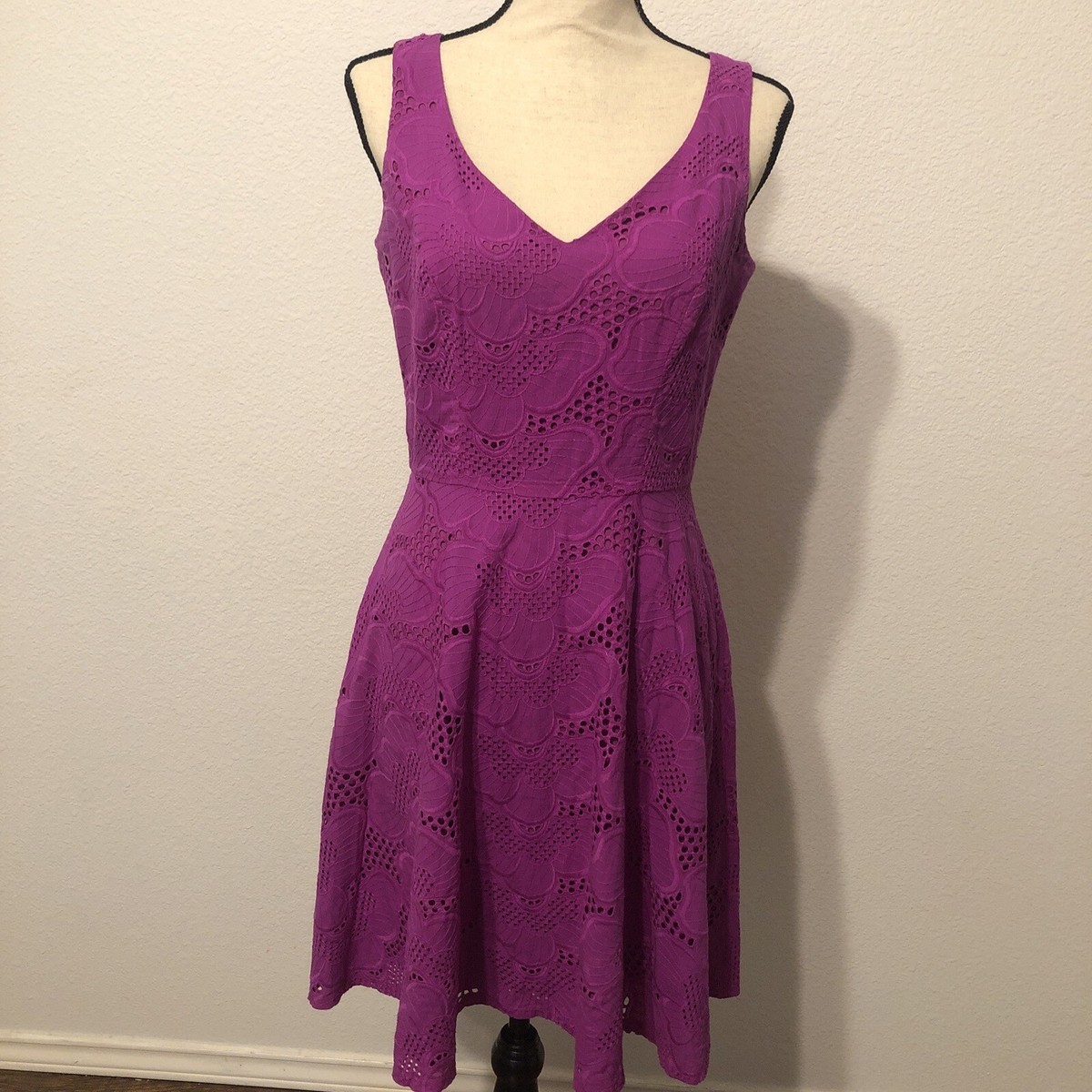 antonio melani purple dress Antonio Melani Purple Sleeveless Flower Dress, Good Condition Size 4