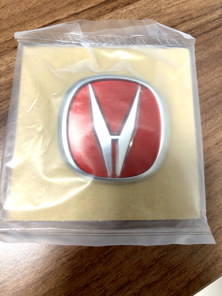 HONDA OEM EMBLEM ACURA 97-01 INTEGRA TYPE-R FRONT 'A' DC2 RED