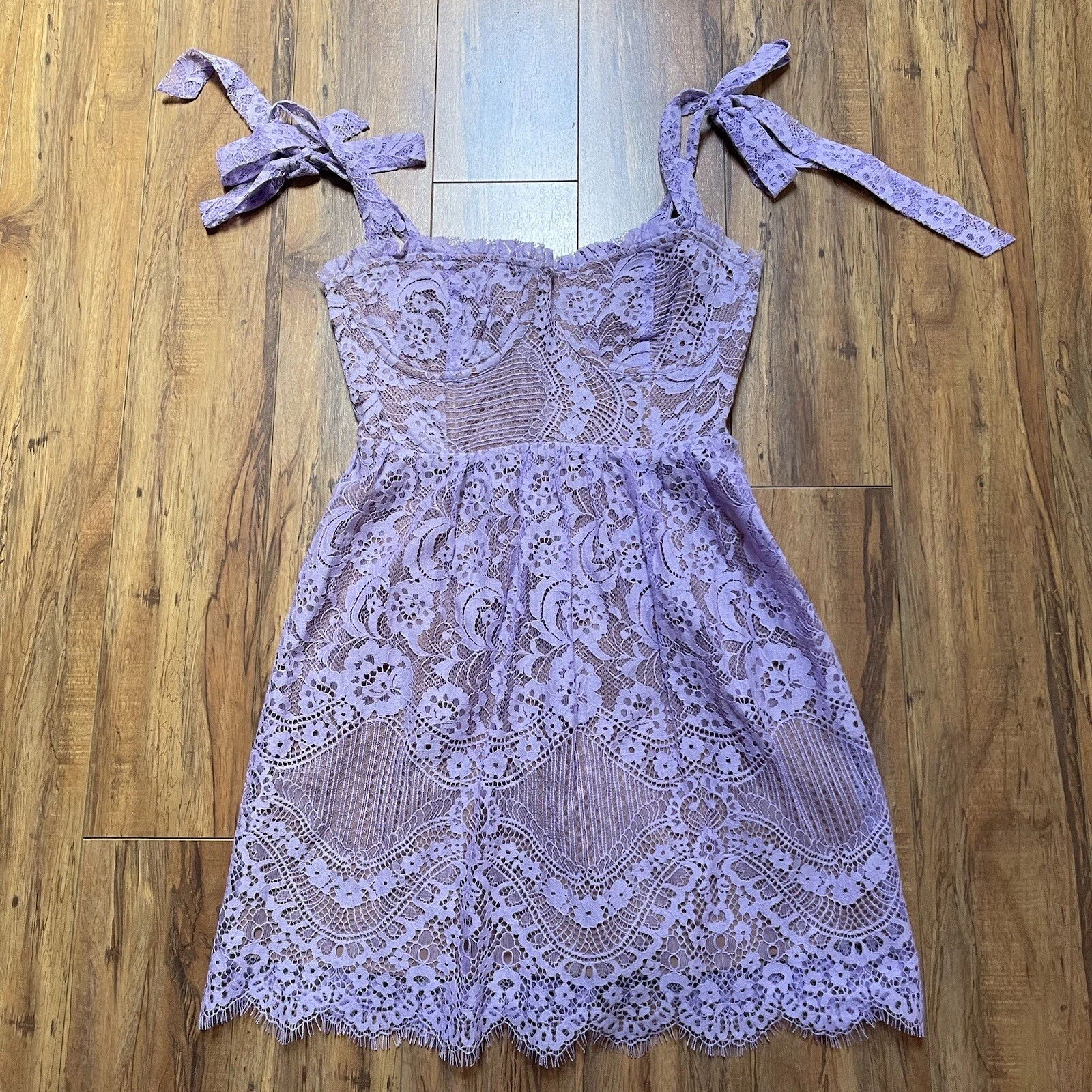 VALENTINO Mini abito in lavanda For Love & Lemons Valentina corsetto in pizzo taglia S