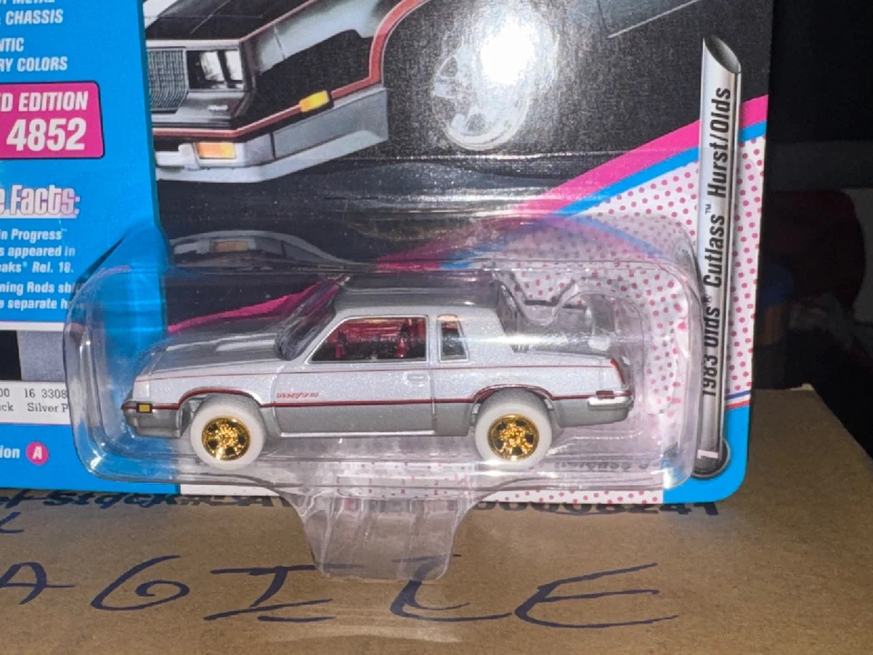 Johnny Lightning 80s Muscle MUSCLE CARS USA 1983 HURST Oldsmobile Cutlass Chase - Image 2 of 4