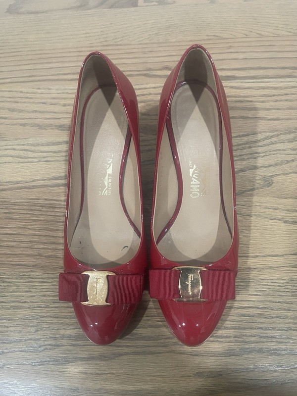 Salvatore Ferragamo CARLA 70 Enamel Ribbon Pumps Red Size 36