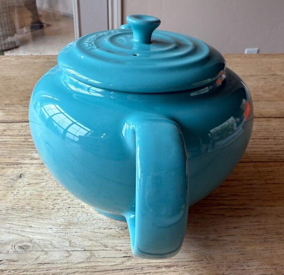 Le Creuset Stoneware Large Round 44 oz Teapot w/ Infuser Turquoise Blue NEW