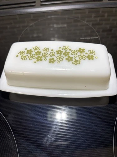 Vintage Pyrex Spring Blossom Crazy Daisy Butter Dish