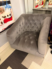 Grey Tufted Velvet Accent Chair, Metal Frame, Padded Seat 80x85x80cm