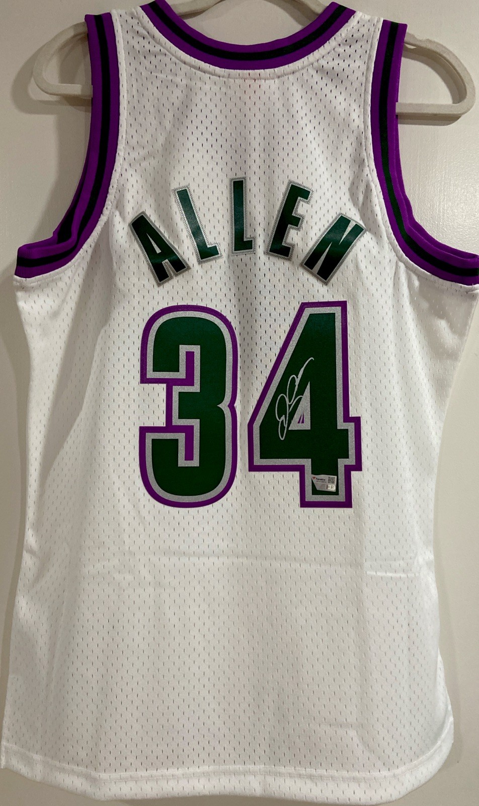 Ray Allen Autographed Signed Milwaukee Bucks 2024 Fanatics Under Wraps M&N JERSEY BUCKS 96-97 Rookie Jersey 