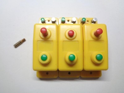 MINITRIX 66594 Stellpulte 3 Stück (22228)